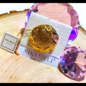 NWT Nina Ricci Paris gold brooch